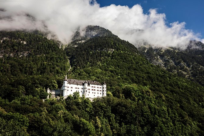Schloss Tratzberg – Hörspielführung - The one-hour route through the castle