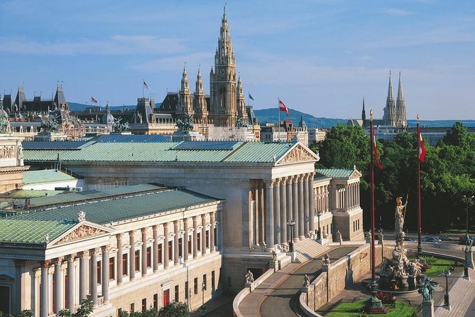 Schoenbrunn Palace Skip-The-Line and Vienna Highlights Private Tour - Why Schönbrunn is the right place to begin