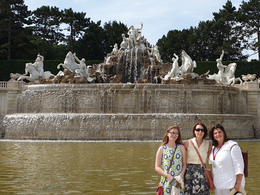 Schönbrunn Palace & Gardens Tour - Meeting your guide at the Arrival Centre