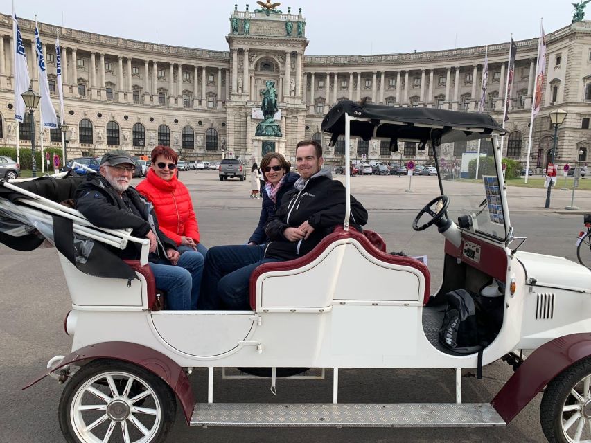 Sightseeing tour in electric vintage car (up to 5 people) - The Hofburg and Vienna’s imperial heart