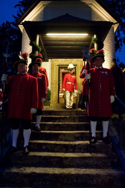Silent Night Oberndorf Christmas Eve Tour from Salzburg - Key points to know before booking