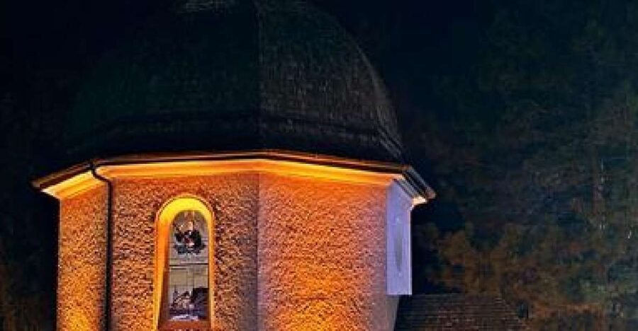 Silent Night Oberndorf Christmas Eve Tour from Salzburg - Leaving Salzburg from Mirabellplatz