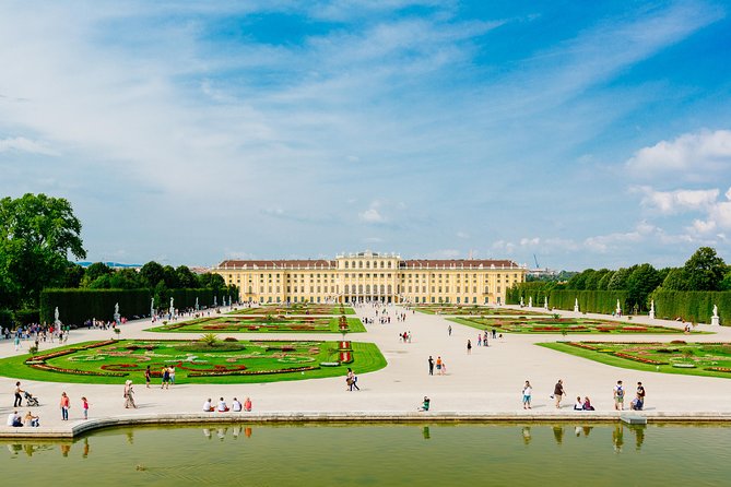 Skip-the-Line Schonbrunn Palace Guided Tour and Vienna Historical City Tour - Making the most of the gardens and free time