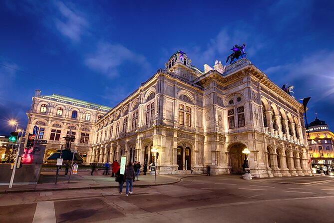 STATE OPERA - PRIVATE guided tour (tickets included) - The Opera Ball and the social side of the building