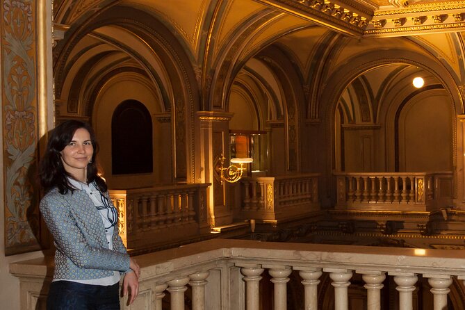 STATE OPERA - PRIVATE guided tour (tickets included) - Is $267 good value for this experience?