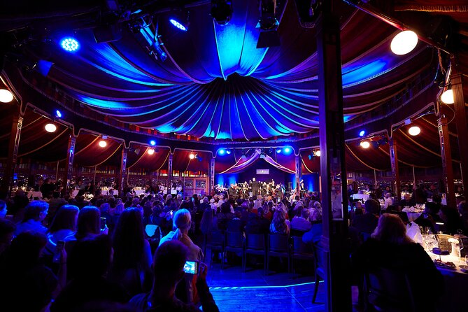 Strauss Dinner Show - The Mirage venue and the seating issue