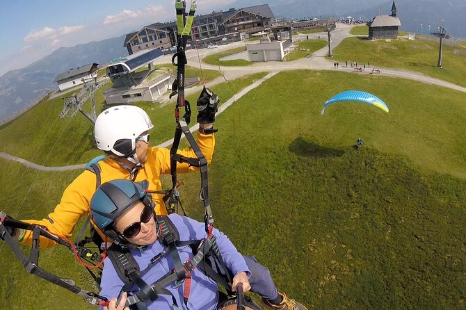 The Best Paragliding Tandem Flights in Zell am See Kaprun - Meeting at Talblick 1 and getting to the launch
