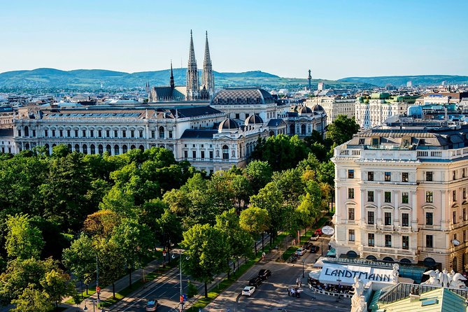 The Ringstrasse Project Walking Tour - The guide can shape the whole experience