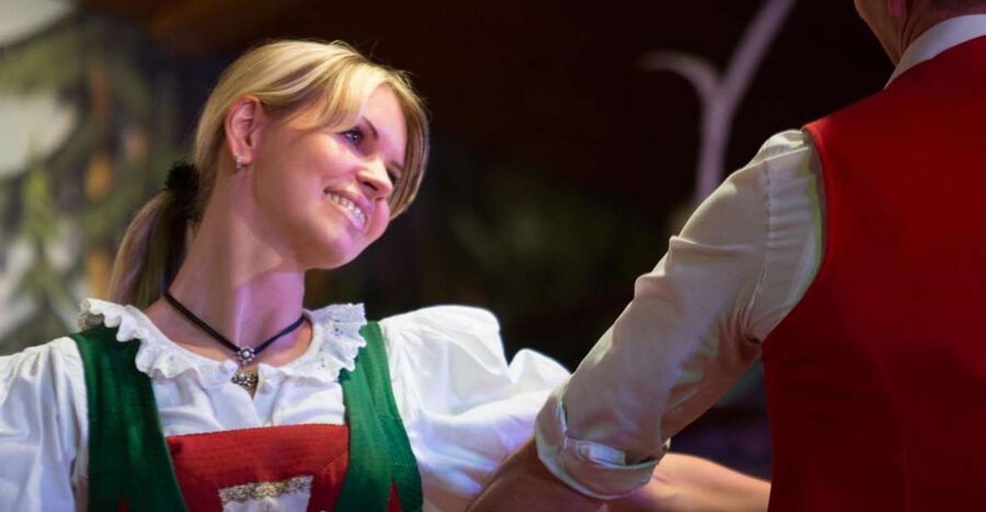 Tyrolean Evenings Family Gundolf in Innsbruck - What the Gundolf Family show is really like