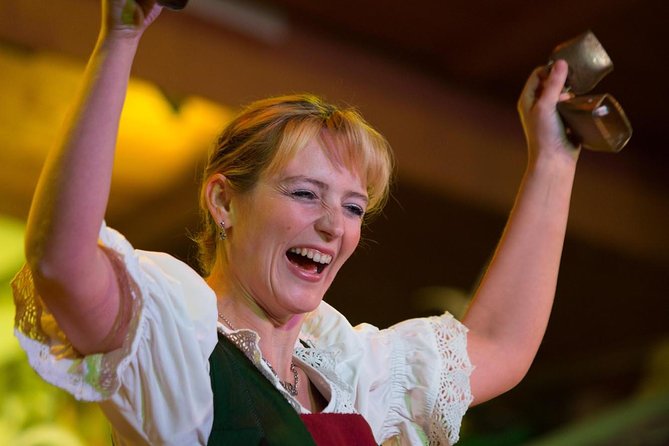 Tyrolean Folk Show Ticket in Innsbruck - Should you add the three-course dinner?