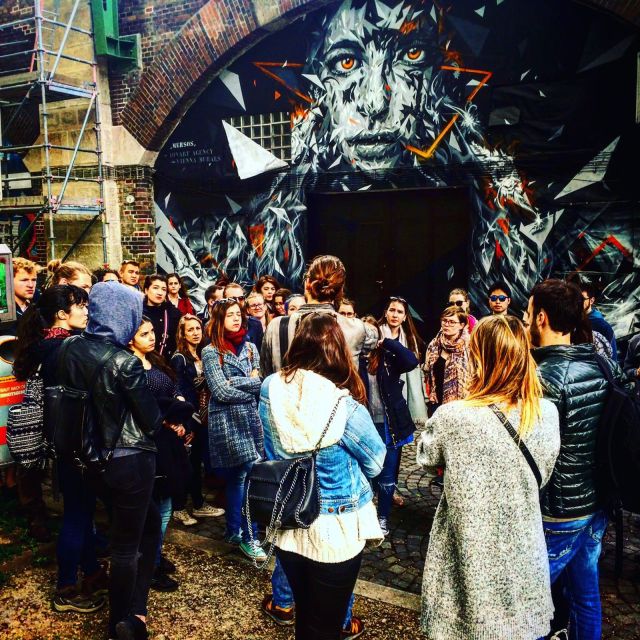 Vienna: 2-Hour Street Art Tour - What the guides add to the walls