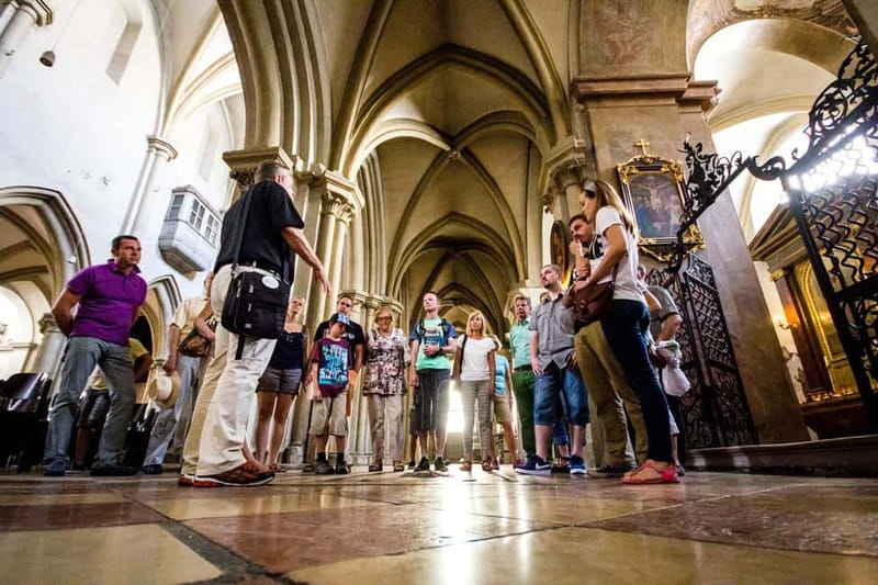 Vienna: 2 Hours Sightseeing Walking Tour - The guides make the difference