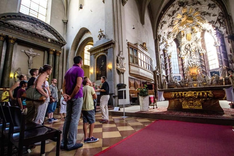 Vienna: 2 Hours Sightseeing Walking Tour - St. Stephen’s Cathedral as the final landmark