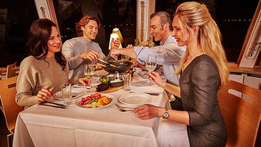 Vienna: 3,5-Hour Danube Cruise "Greek Night" - A Greek evening on the Danube