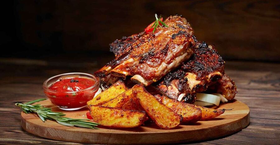 Vienna: 3.5-Hour Danube Cruise with Live Music & BBQ Buffet - The country band sets the tone