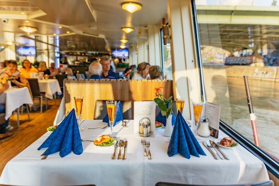 Vienna: 3-Course Evening Dinner Cruise - What arrives on the dinner menu