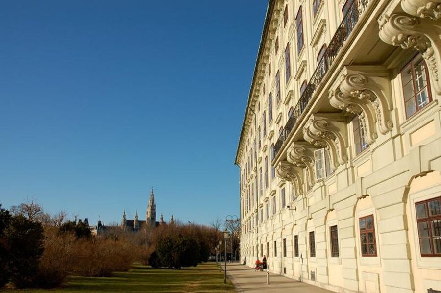 Vienna and Skip-the-Line Schönbrunn Palace Private Tour - What the Private Vehicle Adds