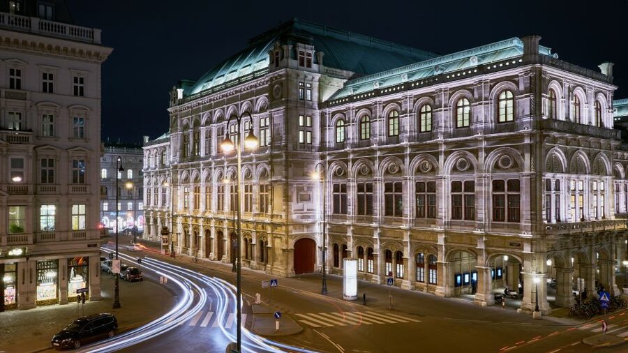 Vienna: Big Bus City Highlights Night Tour with Live Guide - Stadtpark and the city’s evening glow