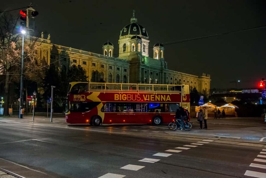Vienna: Big Bus City Highlights Night Tour with Live Guide - Schönbrunn Palace from the bus
