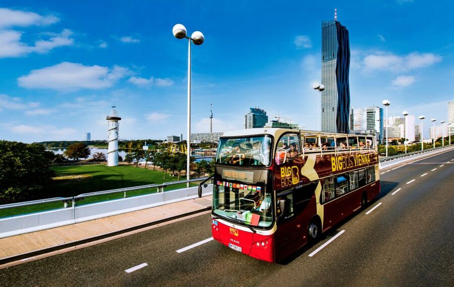 Vienna: Big Bus Hop-On, Hop-Off Tour by Open-Top Bus - Using the app and finding the stops
