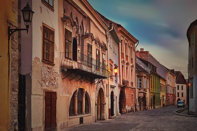 Vienna-Budapest One-Way Sightseeing Transfer - Why this route makes sense