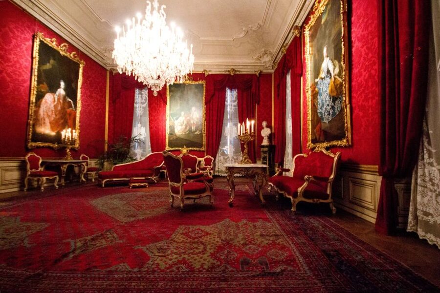 Vienna: Bus & Schönbrunn Palace Skip-the-Line Guided Tour - Should you book the Vienna and Schönbrunn tour?