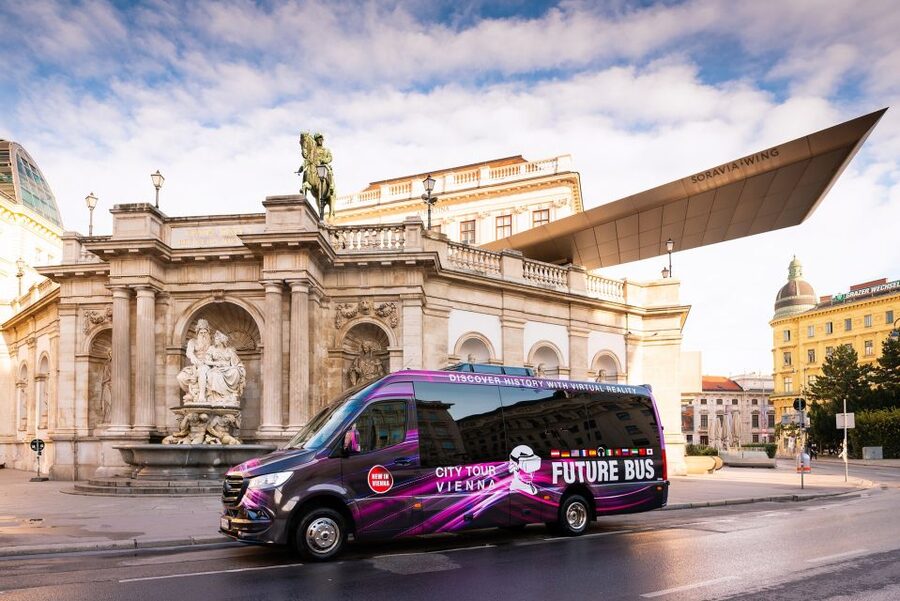 Vienna: Bus Tour with Virtual Reality Experience - Schottentor and the Votive Church story