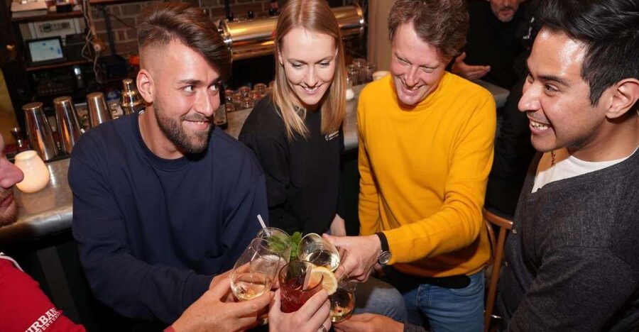Vienna by Night: Private Evening Food and Drink Tour - From the 4th district to a bar with DJs and cocktails