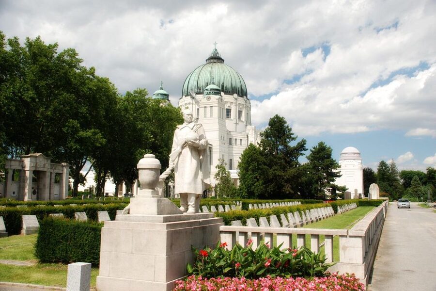Vienna Central Cemetery Walking Tour with Transfers - Who will get the most from this cemetery tour