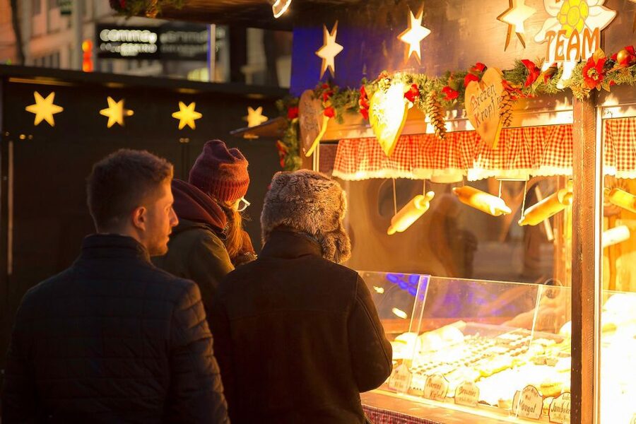 Vienna: Christmas Markets Tour - Four markets, not one grand Christmas postcard