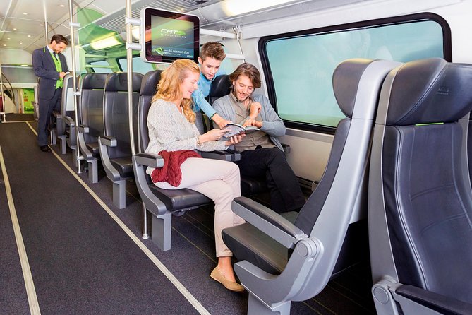 Vienna City Airport Train - CAT - Finding the CAT after landing