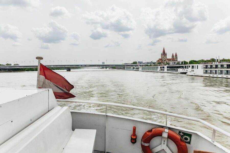 Vienna: City Cruise with Optional Lunch - Practical details that affect your day