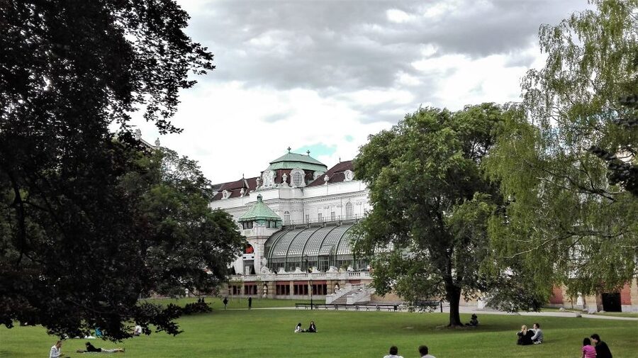 Vienna: City Highlights Guided Walking Tour & Old Town - Roman beginnings and medieval streets