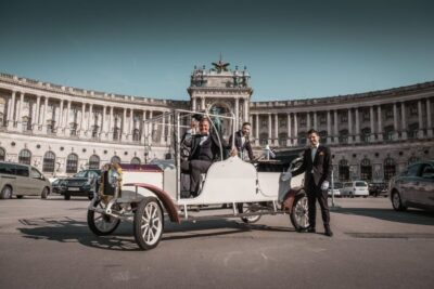 City Sightseeing Tour in an Electro Vintage Car