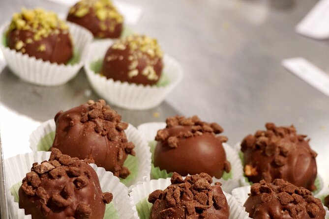 Vienna Coffee, Cake & Pastries Tour with Local Stories - A pastry tour with a full Viennese appetite