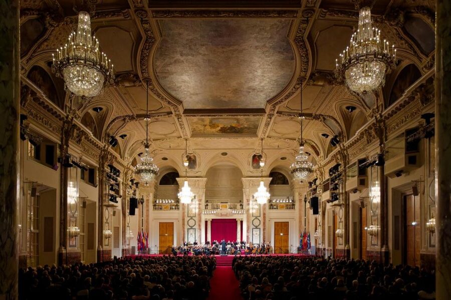 Vienna: Concert Tickets for Vienna Hofburg Orchestra - What the Vienna Hofburg Orchestra concert is really like