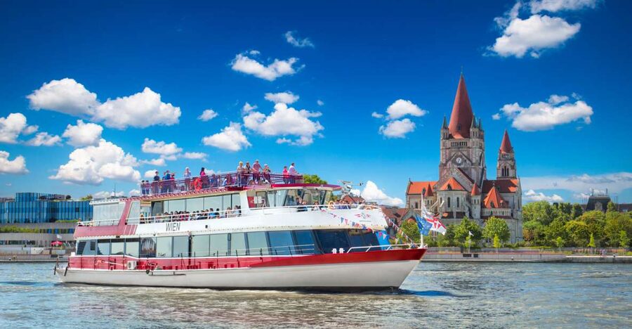 Vienna: Danube River Cruise w/ optional Viennese Specialties - Is the Viennese food option worth adding?
