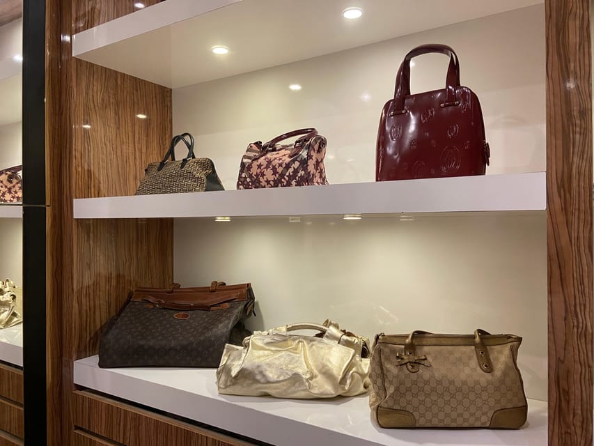 Vienna: Designer Fashion Time Capsule Experience - Why the tiny group changes the experience