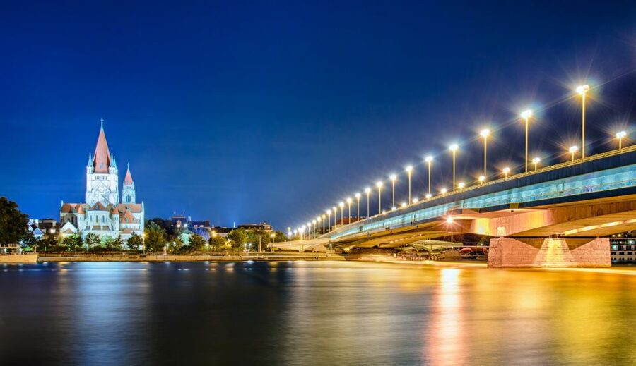 Vienna: Evening Cruise Along The Danube - What you can and cannot see at night