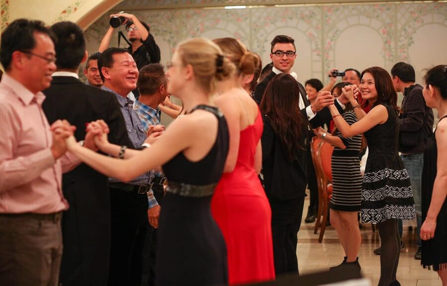 Vienna: Festive Season and New Year's Eve Waltz Workshop - Inside the One-Hour Waltz Workshop