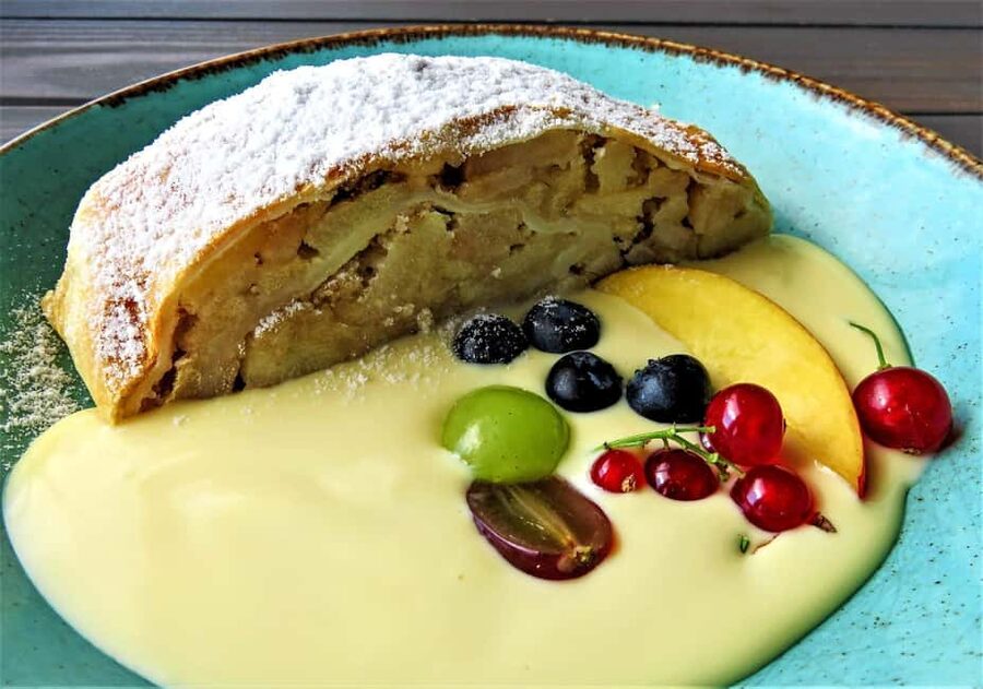 Vienna: Food tasting tour in Hidden Gems (Small Groups) - Starting outside Theater der Jugend