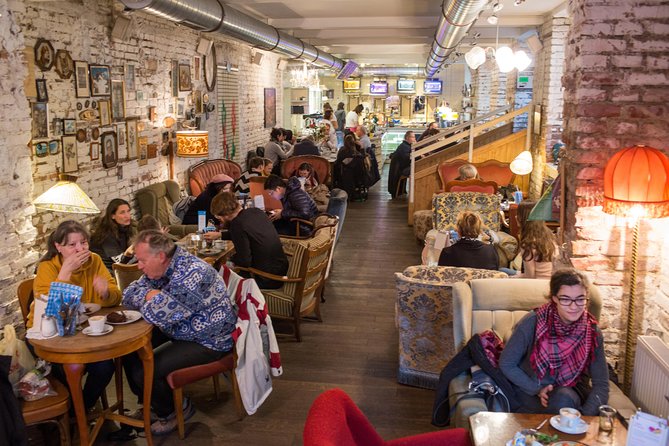 Vienna for Food Lovers: Cafés, Markets & Austrian Cuisine - Café Korb and the Viennese coffeehouse lesson