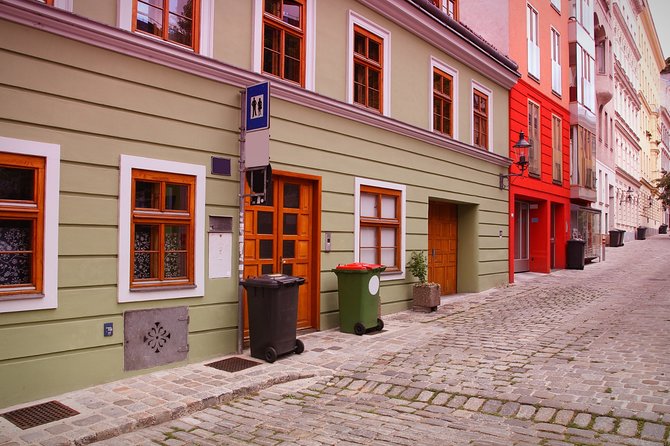 Vienna Highlights Self guided scavenger hunt and Walking Tour - Who should book this Vienna activity