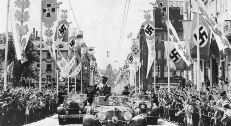 Vienna: Historical Walking Tour - Hitler and the 1900s - Why this tour gives Vienna a sharper edge