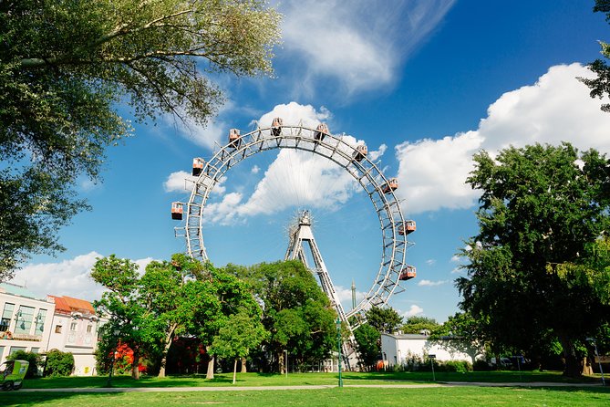 Vienna Hop On Hop Off City Tour - Ride the Green Line into the Vienna Woods