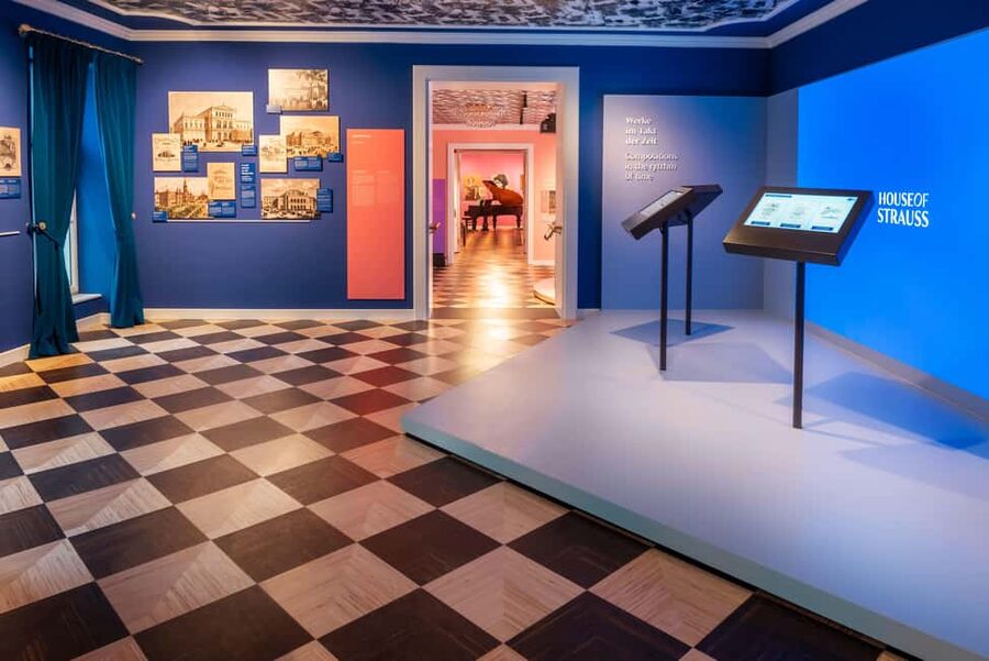 Vienna: House of Strauss Museum Ticket & Experience - Practical advice for using the audio guide