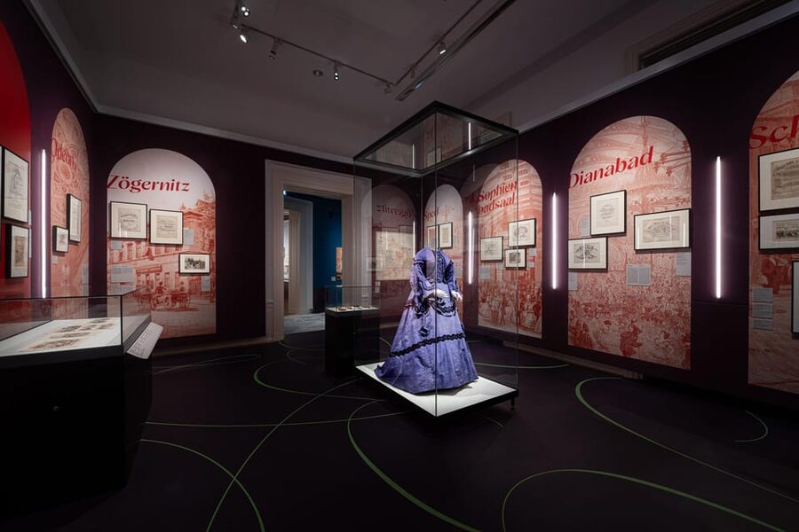 Vienna: Johann Strauss 200th birthday anniversary exhibition - Strauss the family man, husband, and celebrity