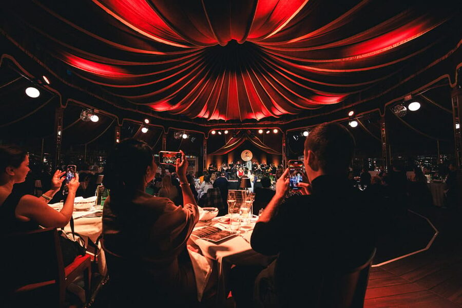 Vienna: Johann Strauss Dinner Show at the Prater - The four-course Austrian dinner