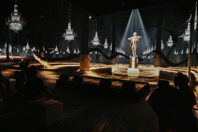 Vienna: King of Waltz - immersive Johann Strauss Museum - Pose as Johann Strauss and leave with a keepsake