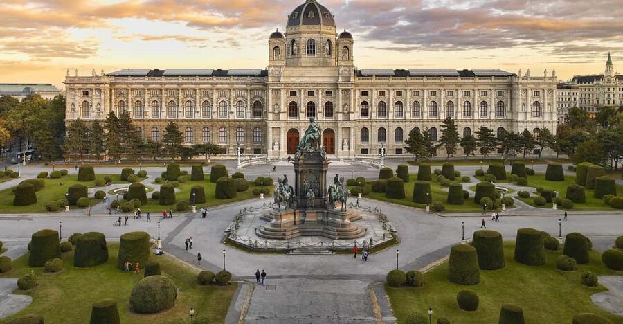 Vienna: Kunsthistorisches and Leopold Museum Combo Ticket - Two Vienna museums, one useful art pairing